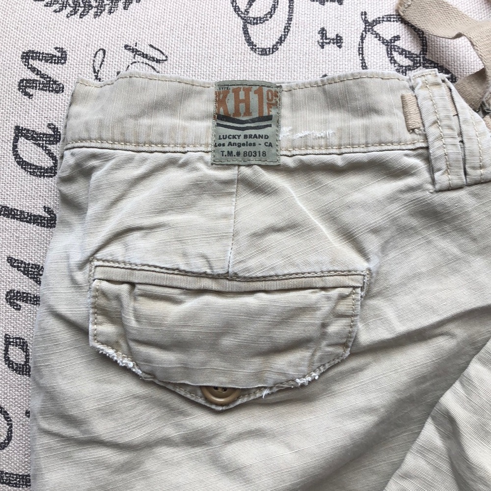 Lucky Brand khaki Capri Pants W/frayed bottoms